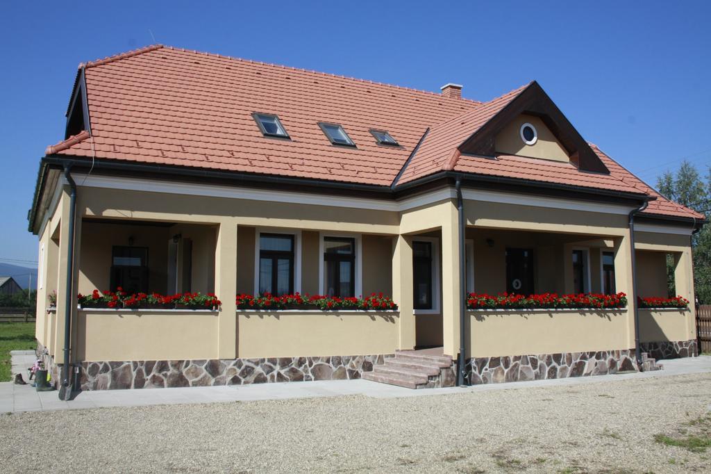 Pensiune Agroturistica Horvath-Kert Borzont Exterior photo